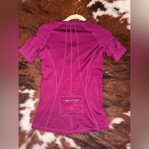 Athleta NWOT Magenta Zip-Up Top
